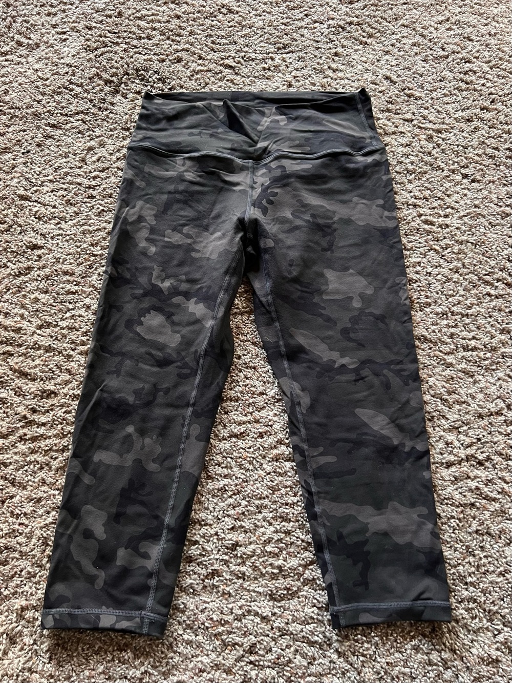 Zyia High Waist Dark Gray Camo Capri Leggings